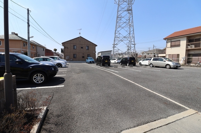 駐車場　駐車場