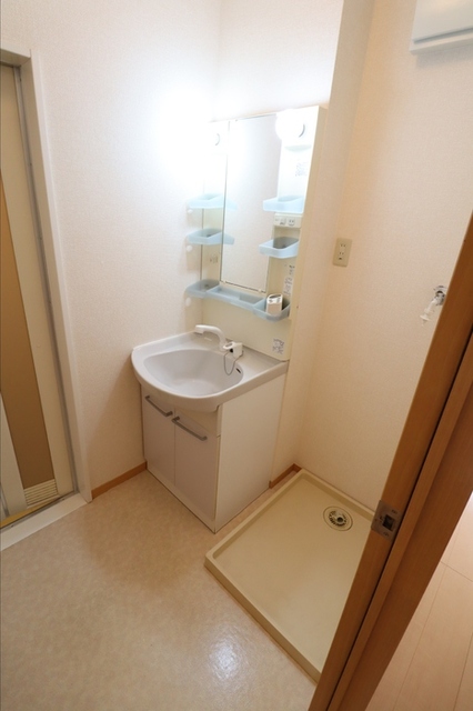 洗面設備　洗髪洗面化粧台★室内洗濯機置き場