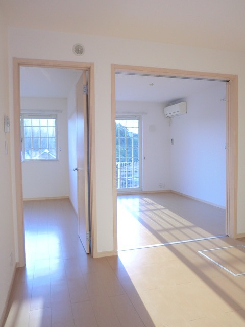 居室・リビング　☆光の入る明るいリビング☆