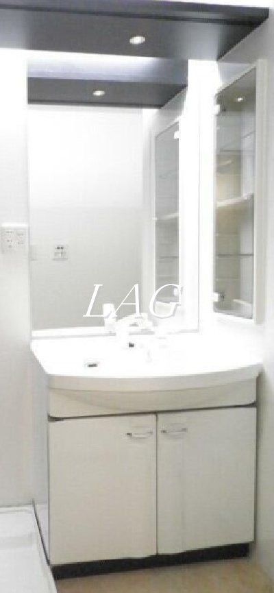 洗面設備　洗面台です。