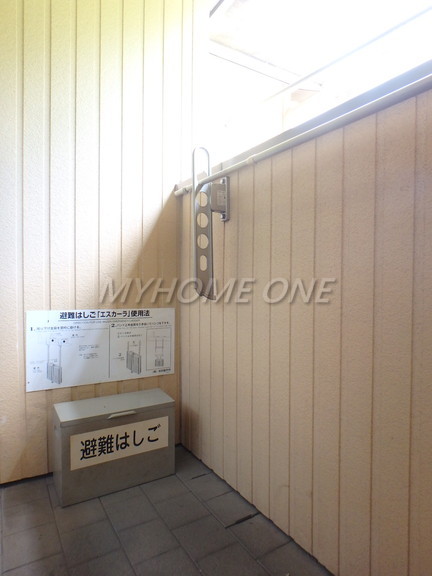 バルコニー　バルコニー