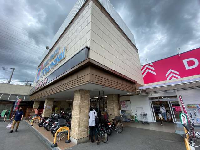 スーパー　（株）万代／善根寺店（スーパー）まで1880m