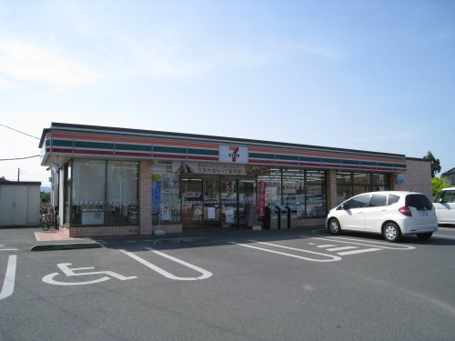 コンビニ　セブンイレブン 栃木箱森店（コンビニ）まで686m