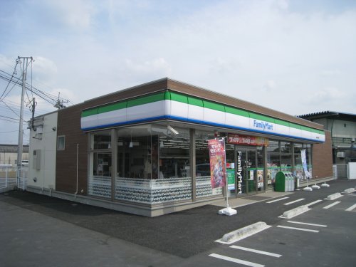 コンビニ　ファミリーマート 栃木箱森町店（コンビニ）まで1324m