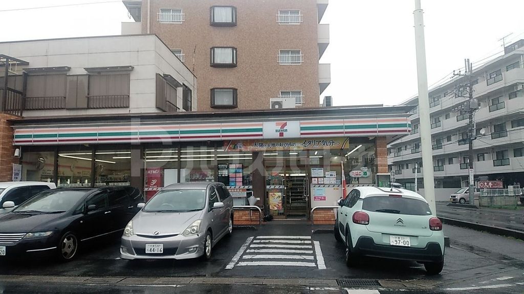 コンビニ　セブン-イレブン 東大宮４丁目店（コンビニ）まで400m