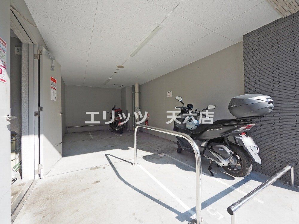 その他　駐車場