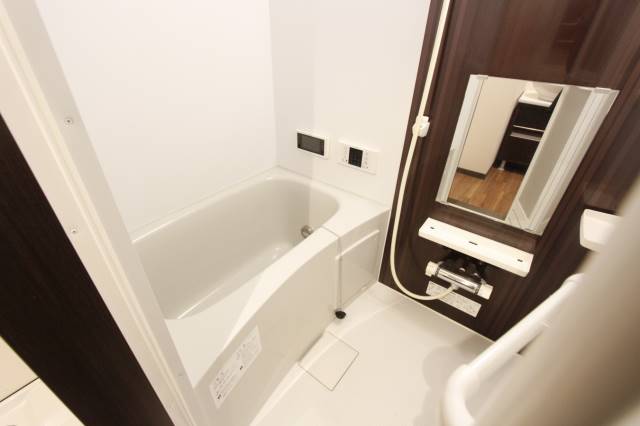バス・シャワールーム　モデルルーム写真参照