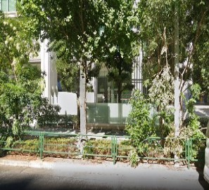 コンビニ　ファミリーマートアクサ生命本社ビル店（コンビニ）まで337m