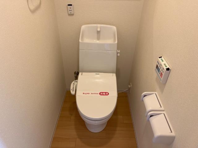 トイレ　シャワー付トイレ