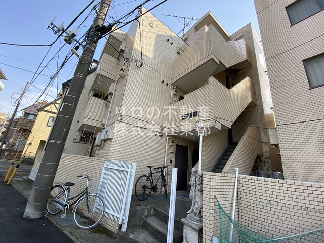 建物外観　しっかりとした鉄筋コンクリート造マンションです♪