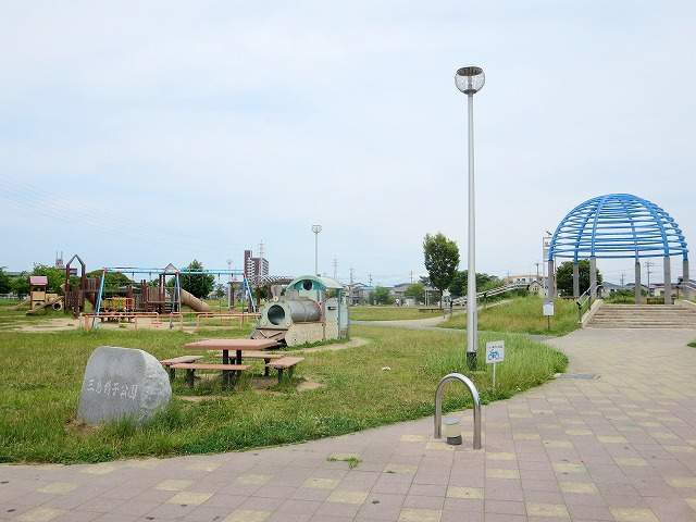 公園　楊子公園（公園）まで526m
