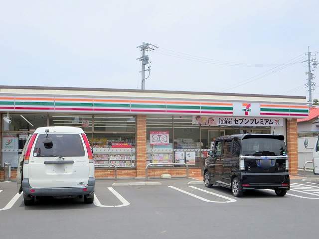 コンビニ　セブン－イレブン浜松三島町店（コンビニ）まで646m