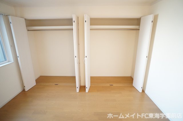 収納　写真は反転タイプになります。