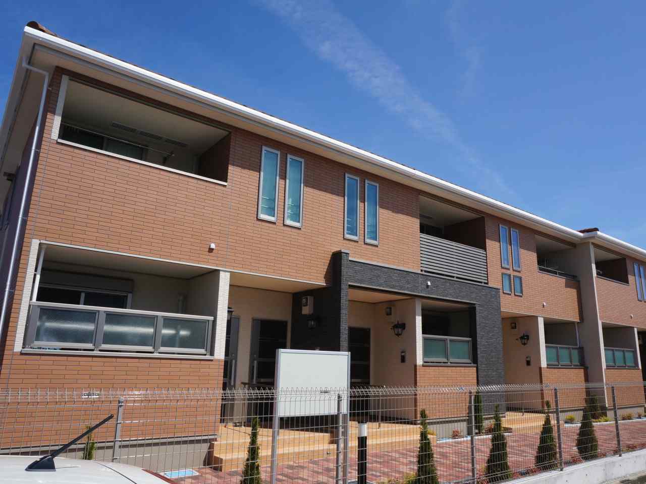 建物外観　TVモニター付きインターホンで安心☆エアコン付きで初期費用を
