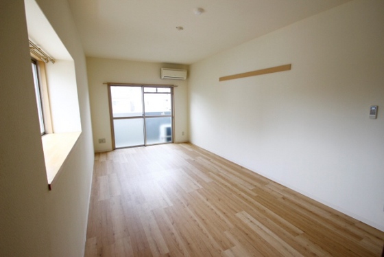 居室・リビング　※別部屋の写真です