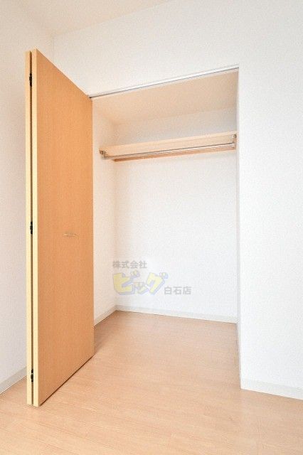収納　各部屋にクローゼットを完備しています♪
