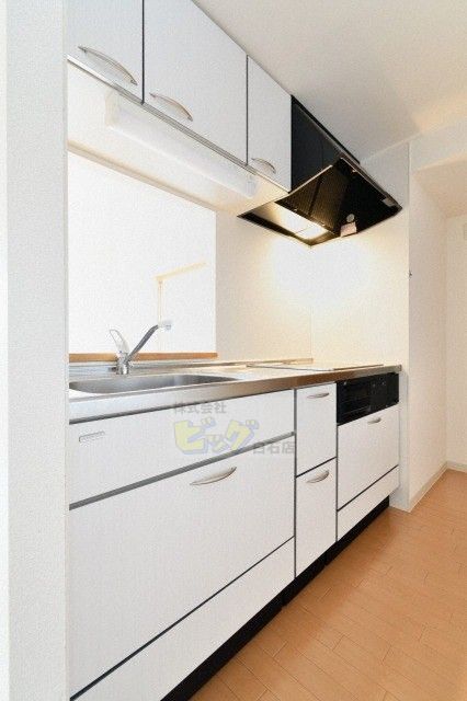 キッチン　人気で使用しやすい対面型システムキッチンです♪