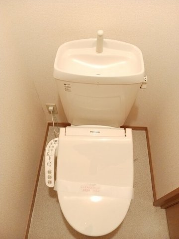 トイレ　コンパクトで使いやすいトイレです