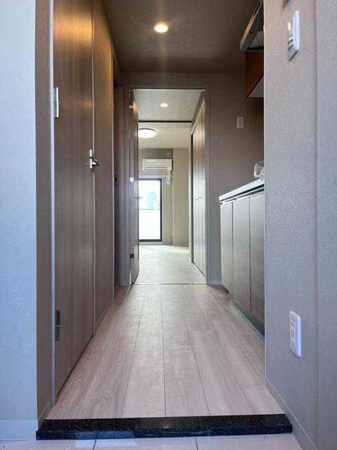玄関　※写真は同タイプ住戸です。