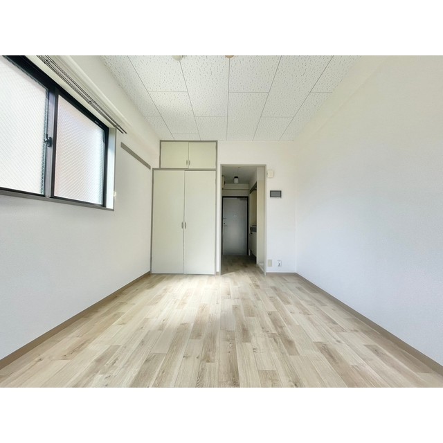 居室・リビング　※他のお部屋の参考写真です