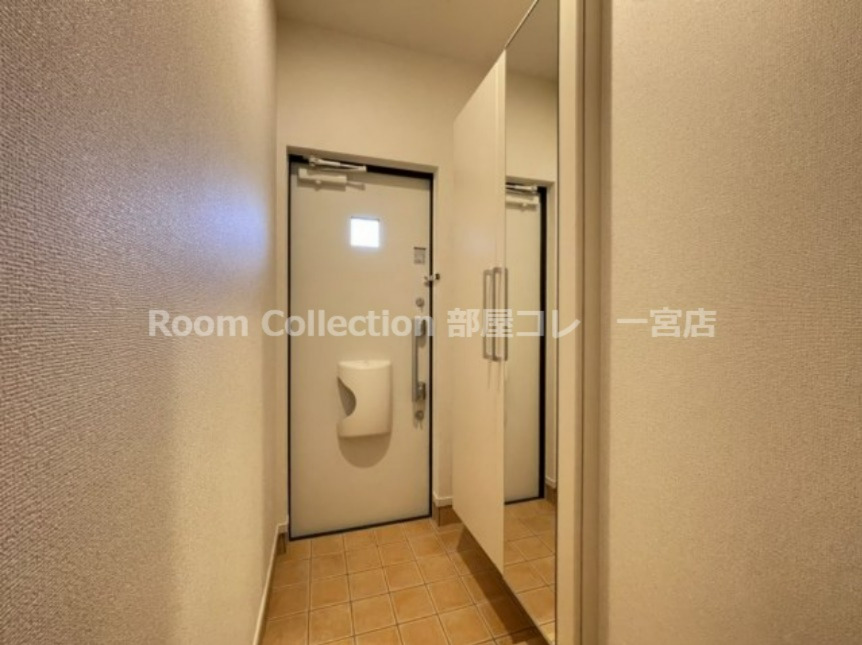 玄関　※同物件社写真
