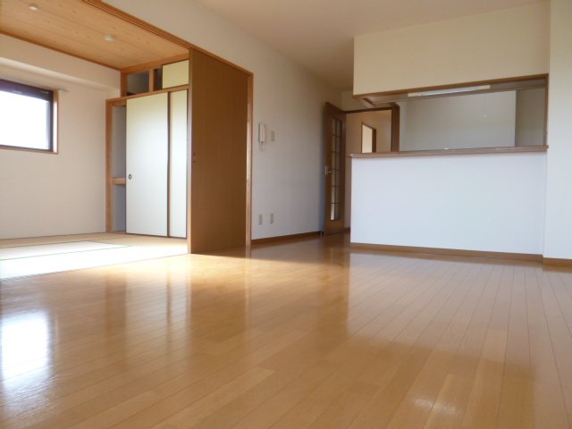 居室・リビング　ゆったりとした居間です