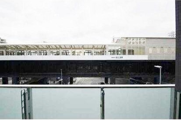バルコニー　【白基調のきれいな内装♪】駅近、人気の広め1Kおすすめ！