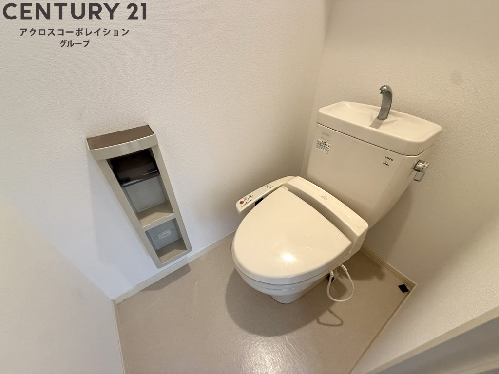 トイレ　シンプルで機能的なトイレで、お掃除しやすい！