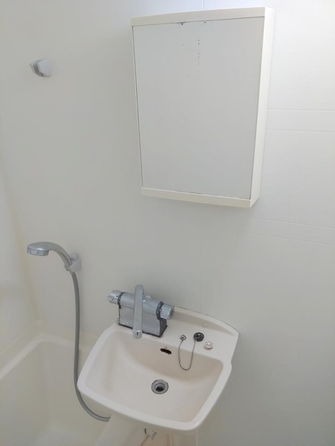 洗面設備　同仕様