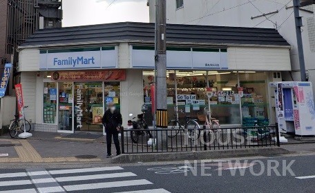コンビニ　ファミリーマート 烏丸今出川店（コンビニ）まで290m