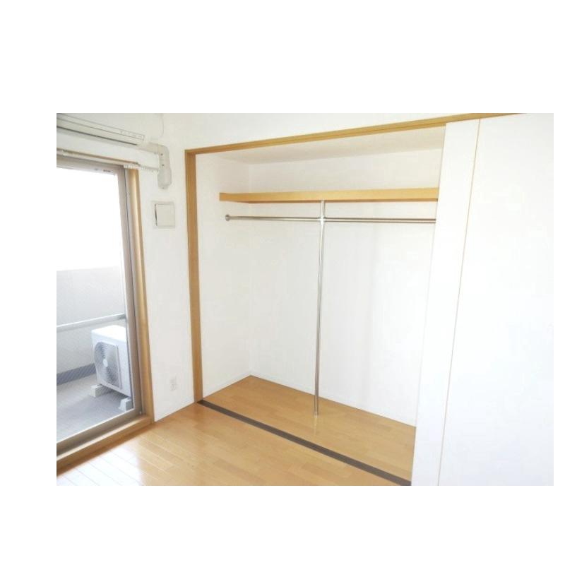 収納　衣装持ちの方も納得の収納です♪