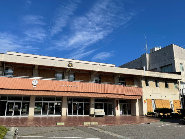 中学校　松本市立旭町中学校（中学校）まで2322m