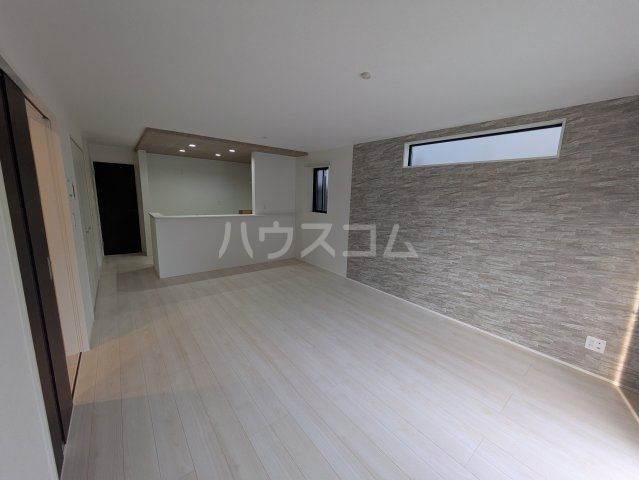 sumai-to船橋市三山05の居間写真