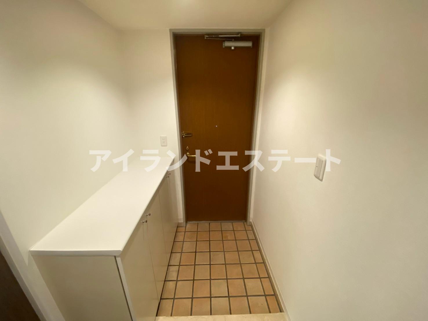 玄関　※別号室参考写真