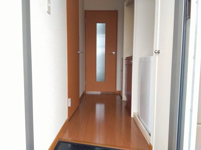玄関　ゆったりとした玄関です