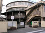 中学校　八尾市立曙川中学校（中学校）まで942m