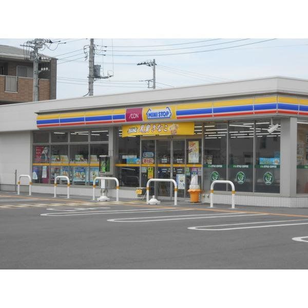 コンビニ　ミニストップ越谷大道店（コンビニ）まで120m