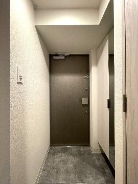 ファステート名古屋駅前アルティスの玄関写真