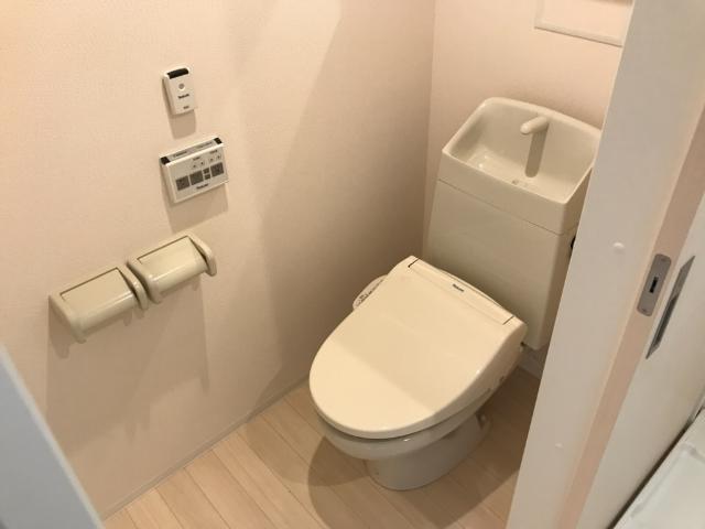 トイレ　シャワー付トイレ