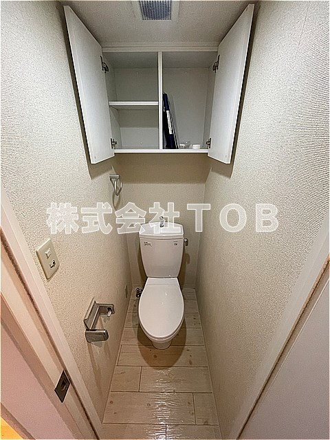 トイレ　※クリーニング中の写真※