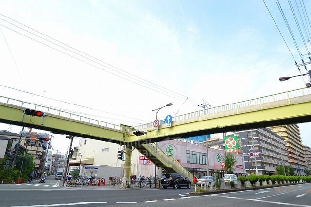 スーパー　ライフ　十三東店（スーパー）まで269m