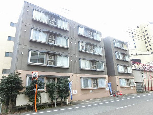 建物外観　新潟駅徒歩3分の立地