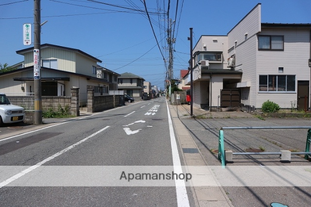 その他　前面道路（その他）まで0m
