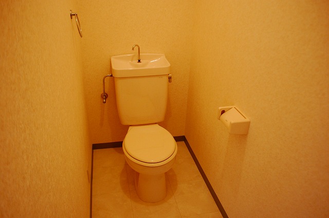 トイレ　シンプルで使いやすいトイレです