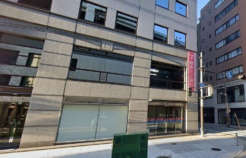 銀行　徳島大正銀行大阪支店（銀行）まで401m