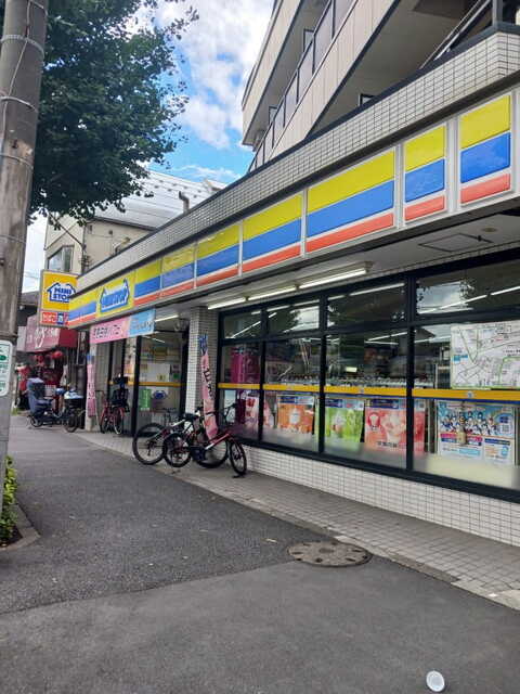 コンビニ　ミニストップ狛江岩戸北店（コンビニ）まで200m