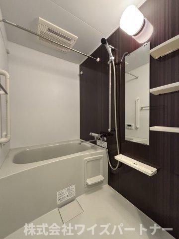 バス・シャワールーム　※同型タイプの為、現状優先