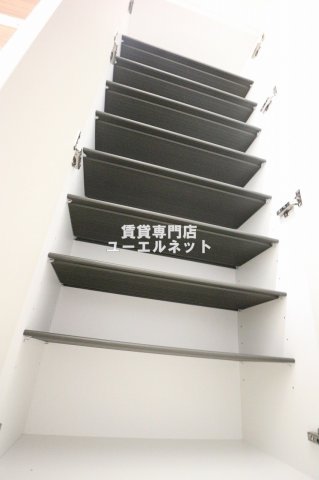 その他設備　収納力たっぷりのシューズボックスで玄関すっきり！