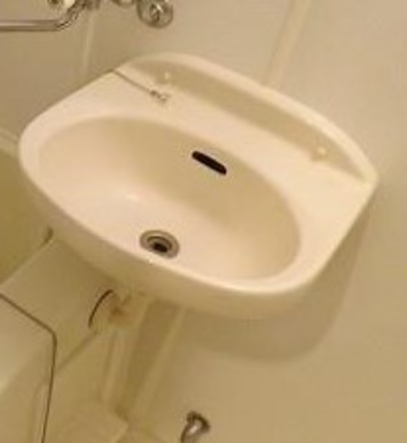 バス・シャワールーム　洗面台付き