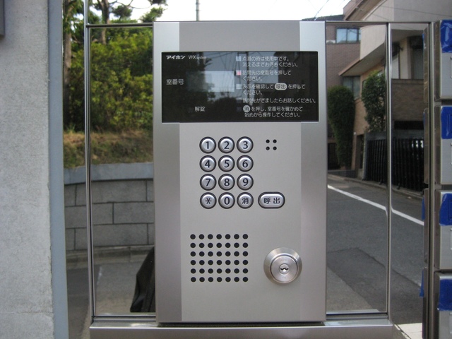 セキュリティ　オートロック完備